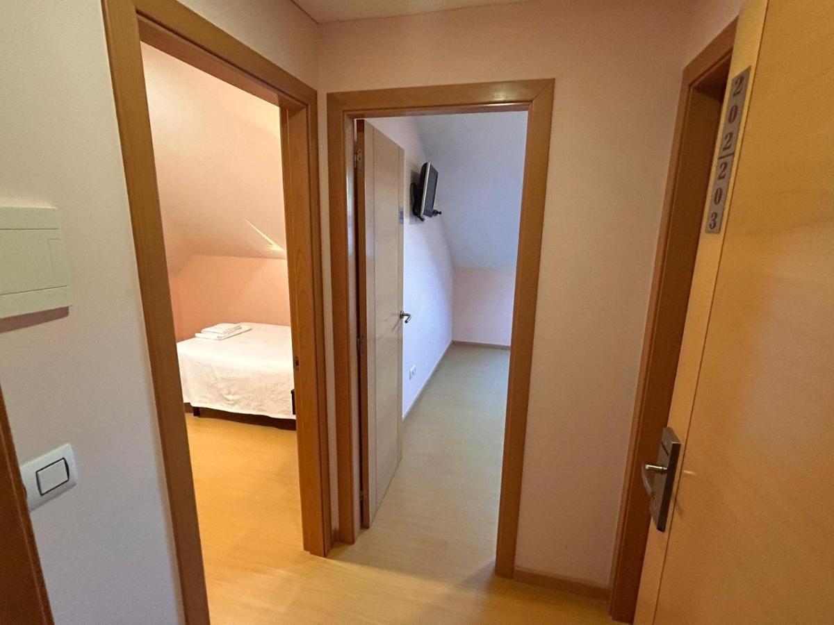 Hostal Restaurante Aqua Ourense Buitenkant foto