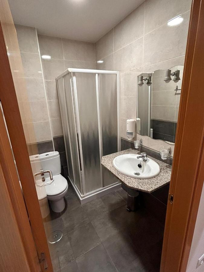 Hostal Restaurante Aqua Ourense Buitenkant foto